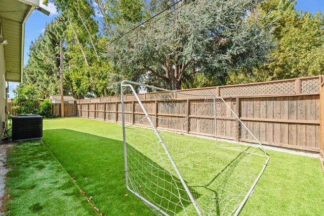 401 Arnold Drive, Gilroy, CA 95020