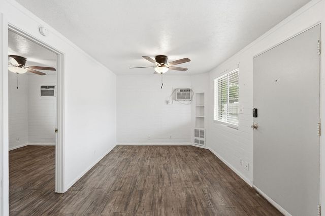 623 S Country Club Drive Apt 3, Mesa, AZ 85210