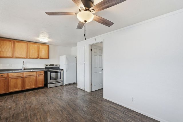 623 S Country Club Drive Apt 3, Mesa, AZ 85210