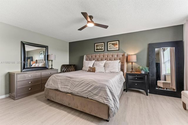 4420 SW 82nd Way, Davie, FL 33328