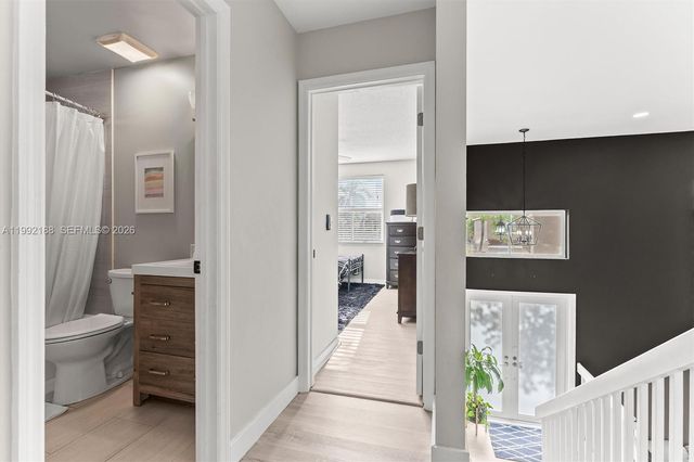 4420 SW 82nd Way, Davie, FL 33328