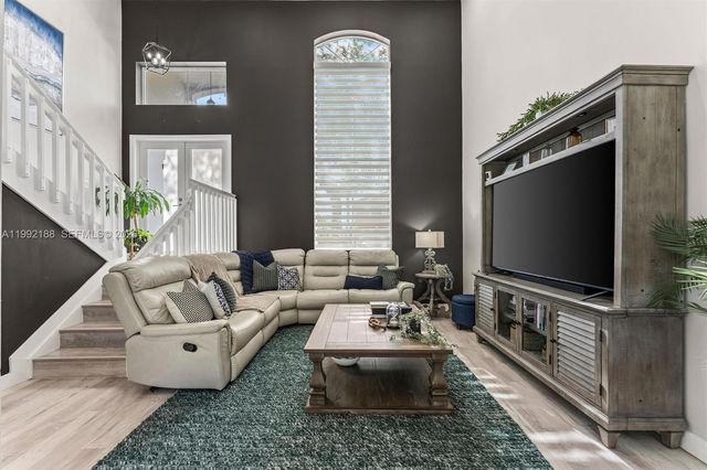 4420 SW 82nd Way, Davie, FL 33328