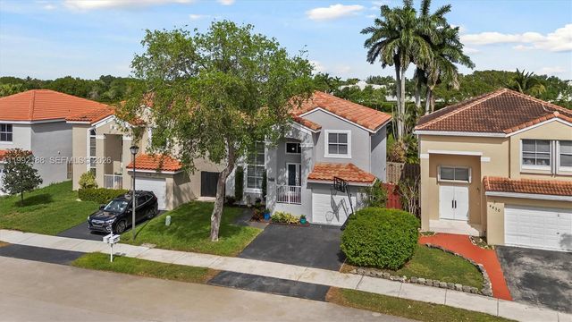 4420 SW 82nd Way, Davie, FL 33328