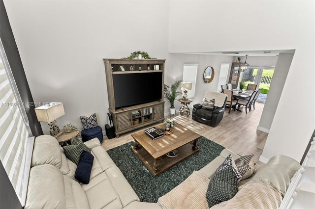 4420 SW 82nd Way, Davie, FL 33328