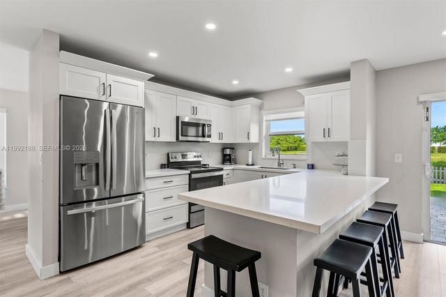 4420 SW 82nd Way, Davie, FL 33328