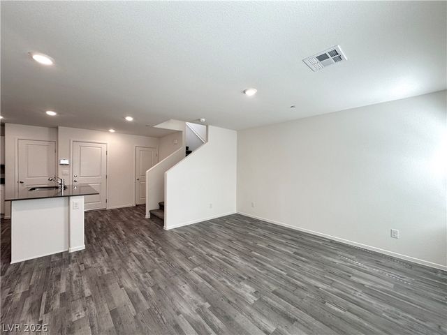 4921 Hunter Mesa Avenue, Las Vegas, NV 89139