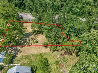 28 Pinecrest Drive, Asheville, NC 8803