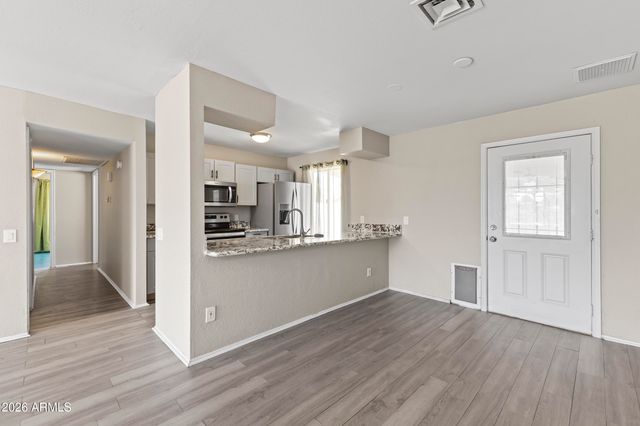 3330 W ROSE GARDEN Lane, Phoenix, AZ 85027