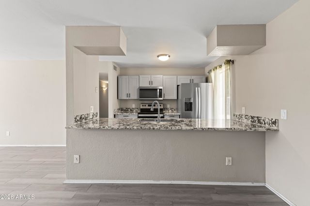 3330 W ROSE GARDEN Lane, Phoenix, AZ 85027