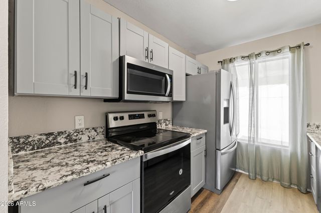 3330 W ROSE GARDEN Lane, Phoenix, AZ 85027