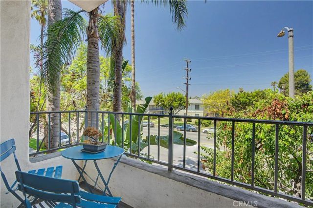 7120 La Tijera B101, Los Angeles, CA 90045
