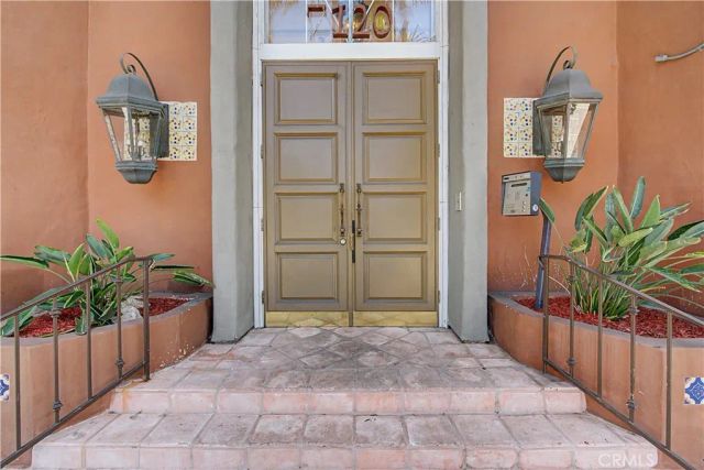 7120 La Tijera B101, Los Angeles, CA 90045