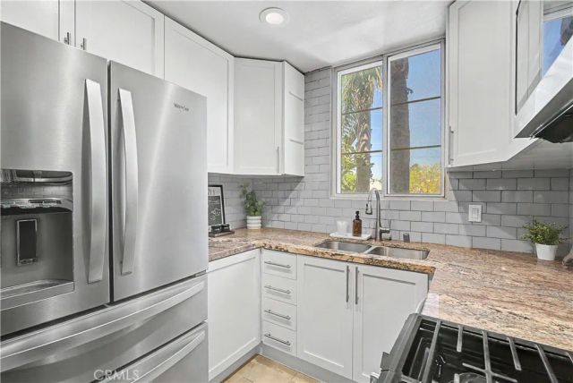 7120 La Tijera B101, Los Angeles, CA 90045