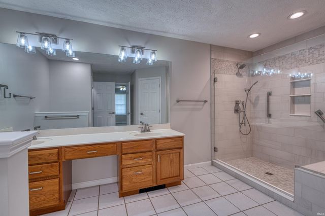 3477 Eastbrooke Court, Newburgh, IN 47630