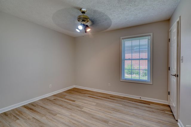 3477 Eastbrooke Court, Newburgh, IN 47630