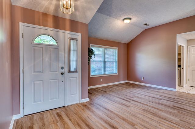 3477 Eastbrooke Court, Newburgh, IN 47630