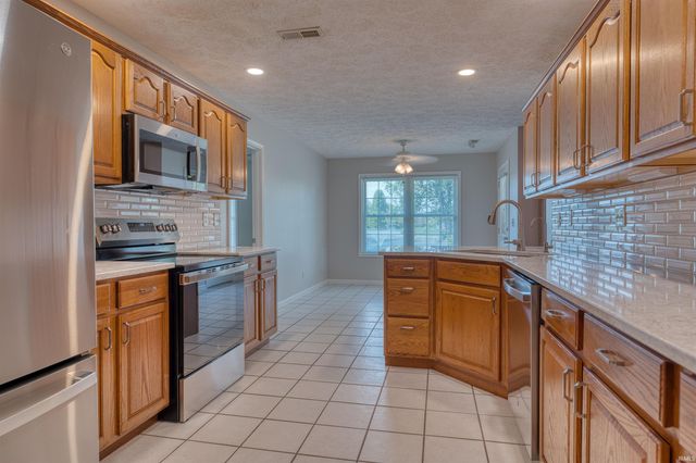 3477 Eastbrooke Court, Newburgh, IN 47630
