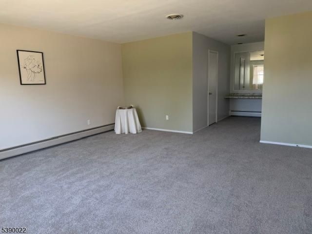 4 Parkview Dr, Roxbury Twp., NJ 07876