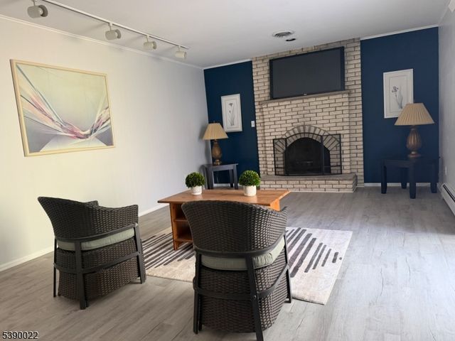 4 Parkview Dr, Roxbury Twp., NJ 07876