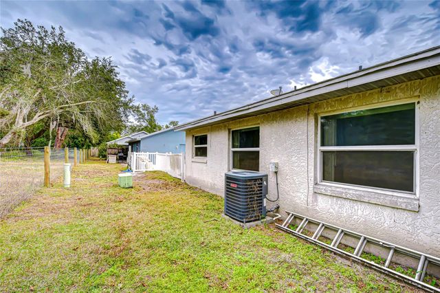 4739 SILVER CIRCLE, Zephyrhills, FL 33541