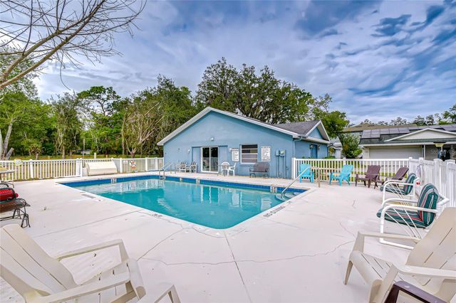 4739 SILVER CIRCLE, Zephyrhills, FL 33541