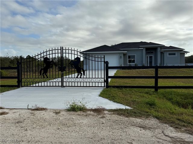 665 N Olivo ST, Clewiston, FL 33440