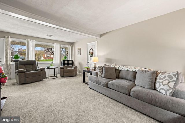 1303 LACEBARK ST, Feasterville Trevose, PA 19053