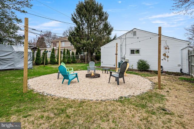 1303 LACEBARK ST, Feasterville Trevose, PA 19053