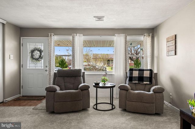 1303 LACEBARK ST, Feasterville Trevose, PA 19053