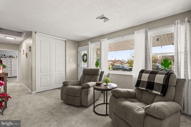 1303 LACEBARK ST, Feasterville Trevose, PA 19053