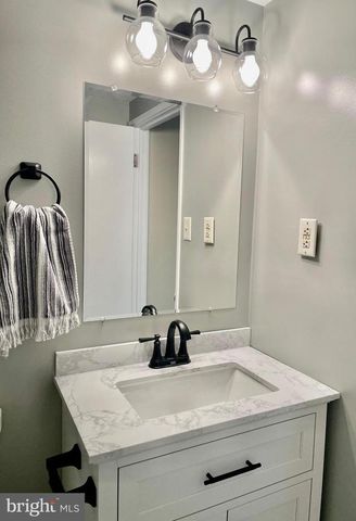 762 ERFORD RD, Camp Hill, PA 17011