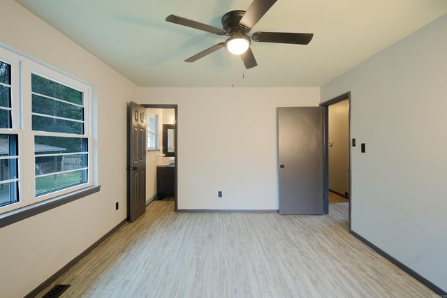 217 Cedarwood Drive, Hot Springs, AR 71901