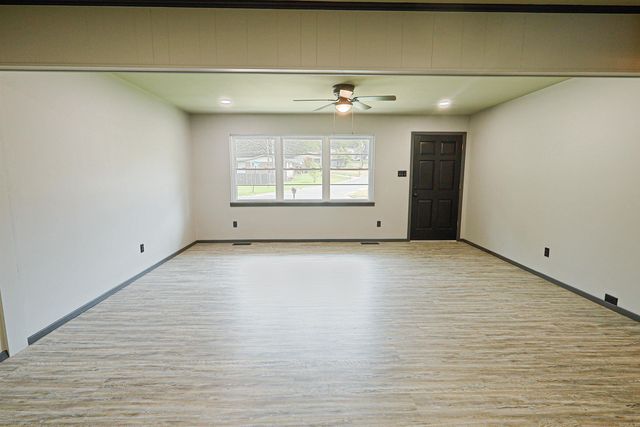 217 Cedarwood Drive, Hot Springs, AR 71901