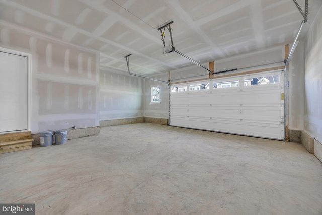 3801 JORDAN DR, West Windsor, NJ 08550