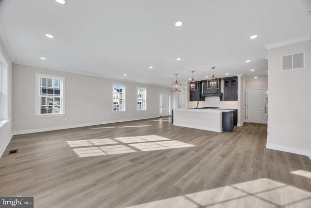 3801 JORDAN DR, West Windsor, NJ 08550