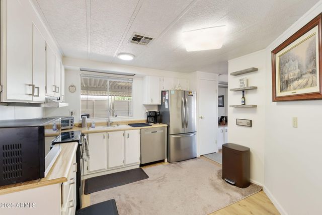 8961 E MICHIGAN Avenue, Sun Lakes, AZ 85248