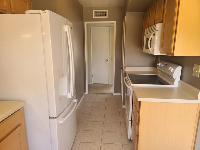 18026 N 135th Avenue, Sun City West, AZ 85375