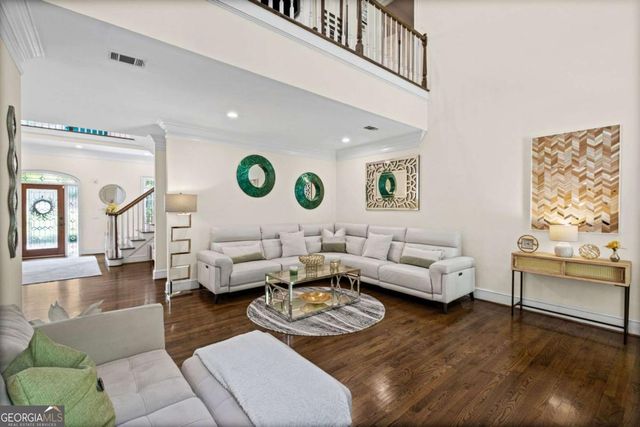 1260 Oakhaven Drive, Roswell, GA 30075