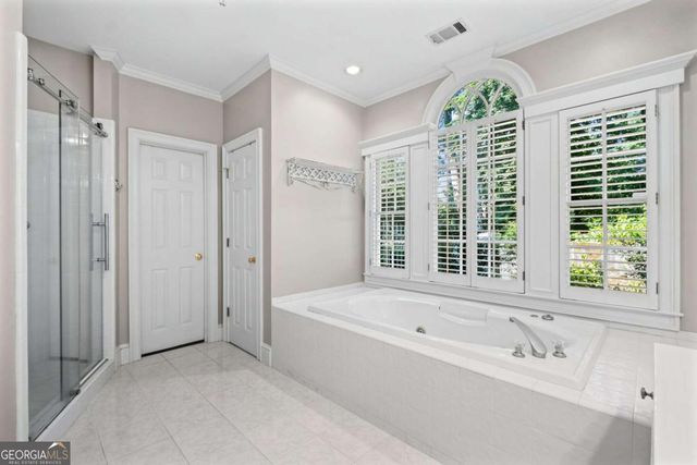 1260 Oakhaven Drive, Roswell, GA 30075