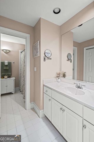 1260 Oakhaven Drive, Roswell, GA 30075