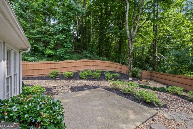 1260 Oakhaven Drive, Roswell, GA 30075
