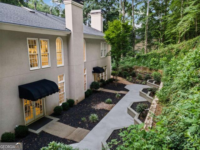 1260 Oakhaven Drive, Roswell, GA 30075
