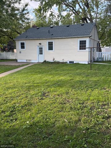 1600 37th Avenue NE, Minneapolis, MN 55421
