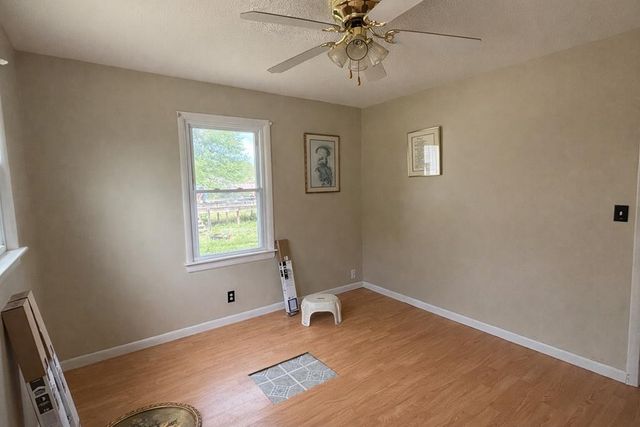 2633 Spencer Rd, Rock Island, TN 38581
