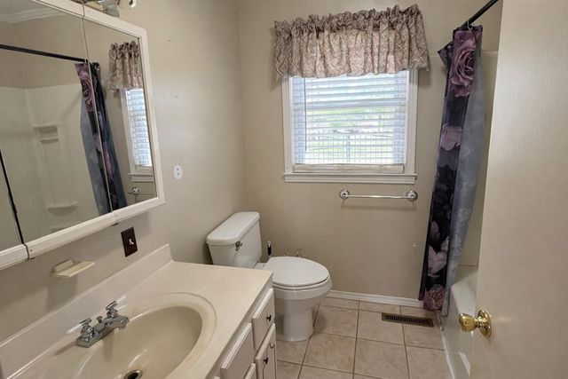 2633 Spencer Rd, Rock Island, TN 38581