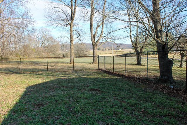 2633 Spencer Rd, Rock Island, TN 38581