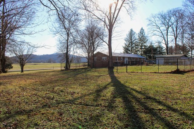2633 Spencer Rd, Rock Island, TN 38581