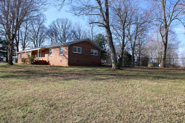2633 Spencer Rd, Rock Island, TN 38581
