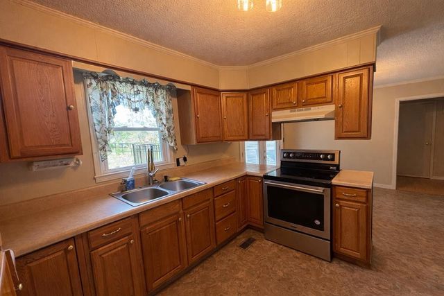 2633 Spencer Rd, Rock Island, TN 38581