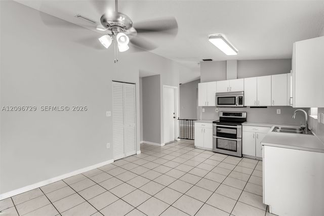 13122 SW 200th Ter, Miami, FL 33177